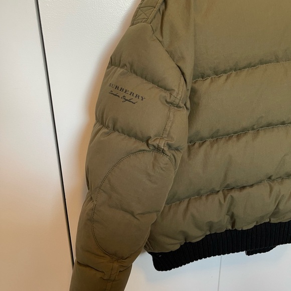 Burberry London Gender Neutral (6Y) Kids Down Puffer Jacket - 100% authentic. - Picture 9 of 11